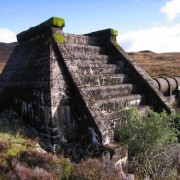 And then in the middle of nowhere you stumble across the Star Gate. Stand on this and you risk being teleported across the galaxy.