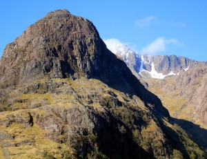 Gearr Aonach