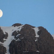 Moon rise over Aonach Dubh